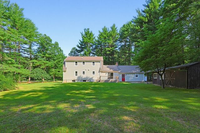 8 Cook Rd, Foxboro, MA 02035