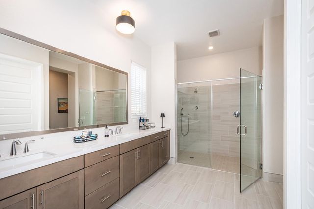 8471 Tulip Ct, Roseville, CA 95747