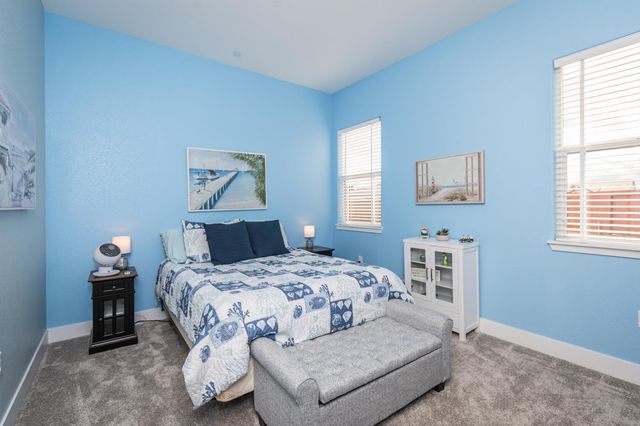 8471 Tulip Ct, Roseville, CA 95747