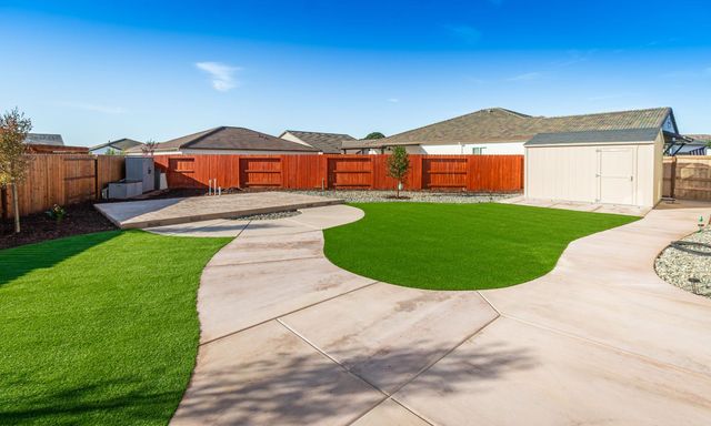 8471 Tulip Ct, Roseville, CA 95747