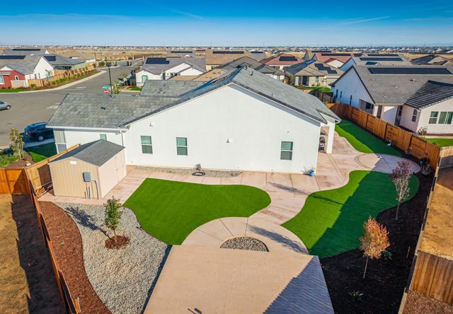 8471 Tulip Ct, Roseville, CA 95747