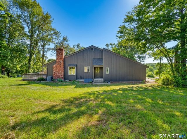 239 Brown Road, Brooklyn, CT 06234
