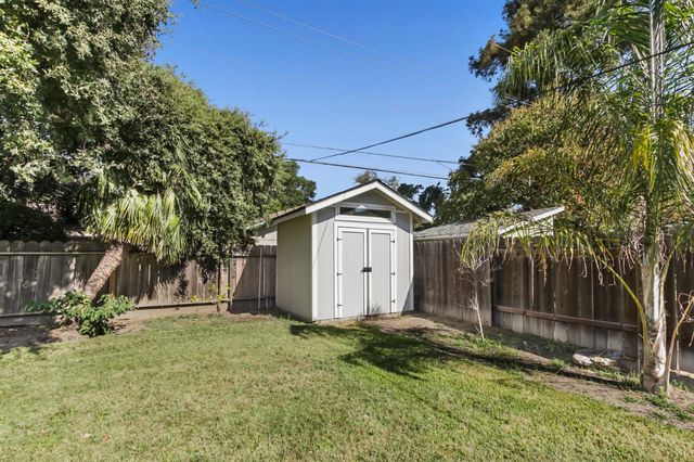 7523 OakCreek Dr, Stockton, CA 95207