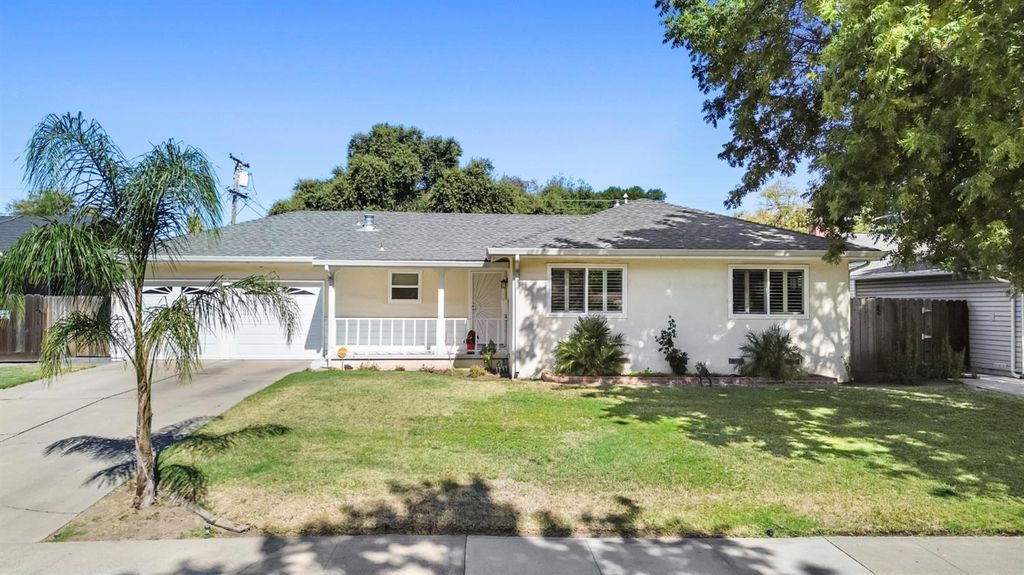 7523 OakCreek Dr, Stockton, CA 95207