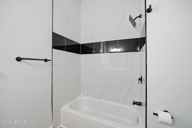 2803 N MARKET Street, Jacksonville, FL 32206