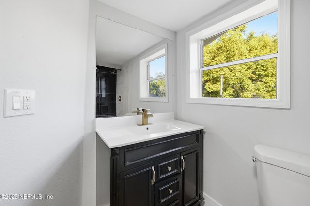 2803 N MARKET Street, Jacksonville, FL 32206