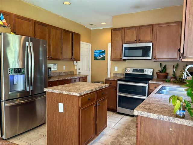 3717 Whitworth Drive, Greensboro, NC 27405