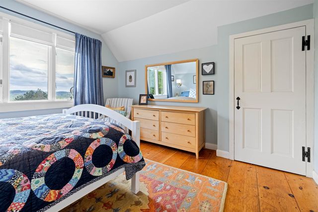 39 Whitcomb Hill Road, Strafford, VT 05070