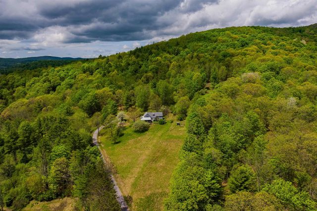 39 Whitcomb Hill Road, Strafford, VT 05070