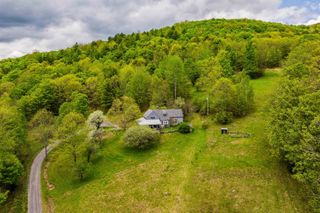 39 Whitcomb Hill Road, Strafford, VT 05070