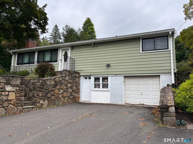 201 West Road, Ellington, CT 06029