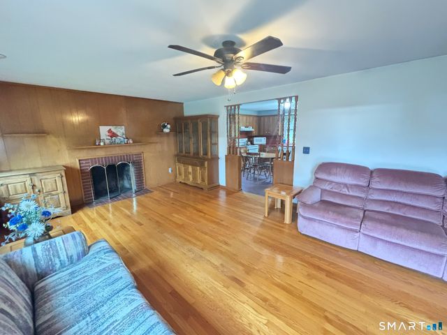 201 West Road, Ellington, CT 06029