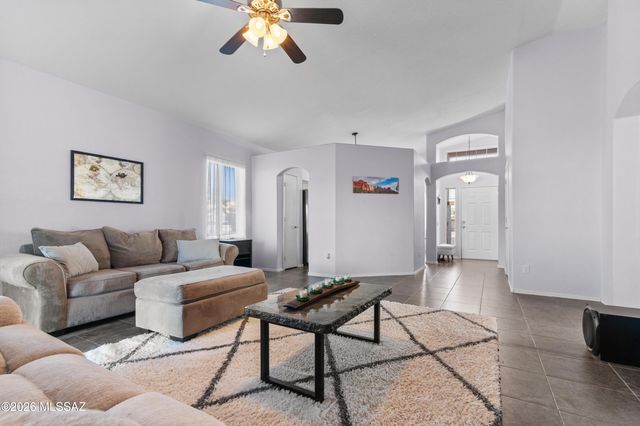 9038 N Palm Brook Drive, Tucson, AZ 85743