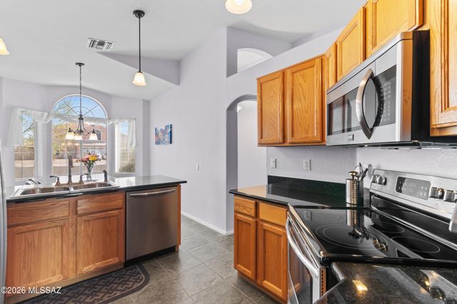 9038 N Palm Brook Drive, Tucson, AZ 85743