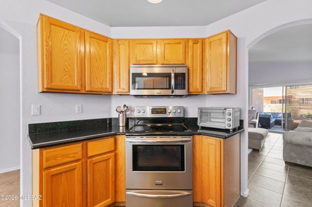 9038 N Palm Brook Drive, Tucson, AZ 85743