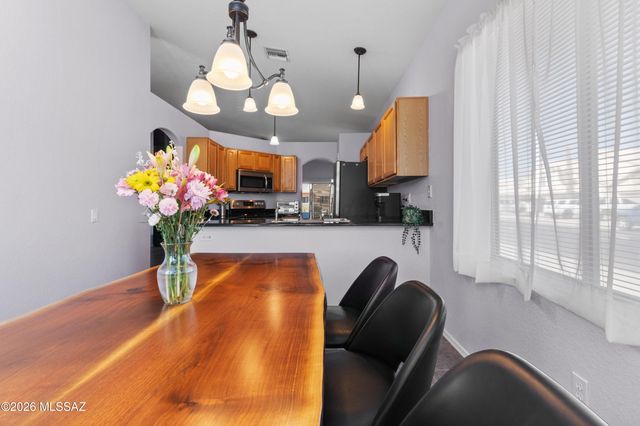 9038 N Palm Brook Drive, Tucson, AZ 85743