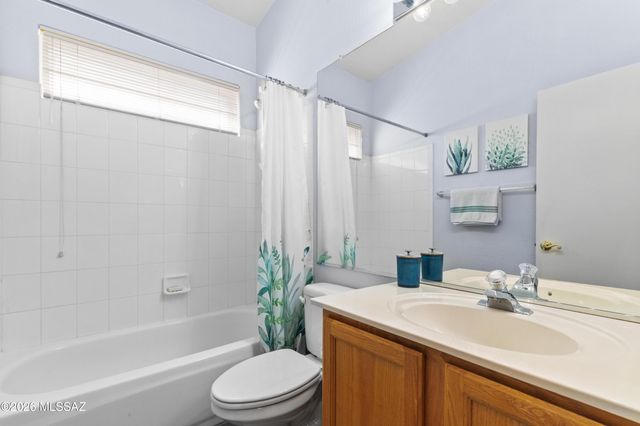 9038 N Palm Brook Drive, Tucson, AZ 85743