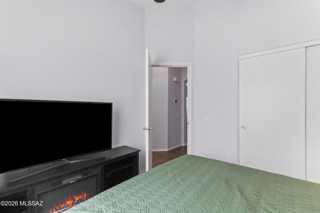 9038 N Palm Brook Drive, Tucson, AZ 85743