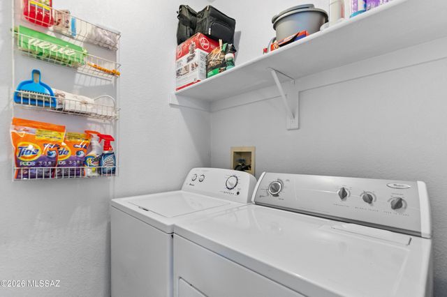 9038 N Palm Brook Drive, Tucson, AZ 85743