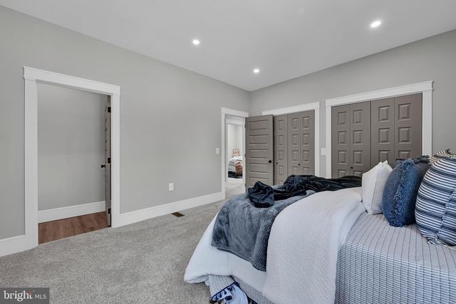 124 N SHERIDAN RD, Newmanstown, PA 17073