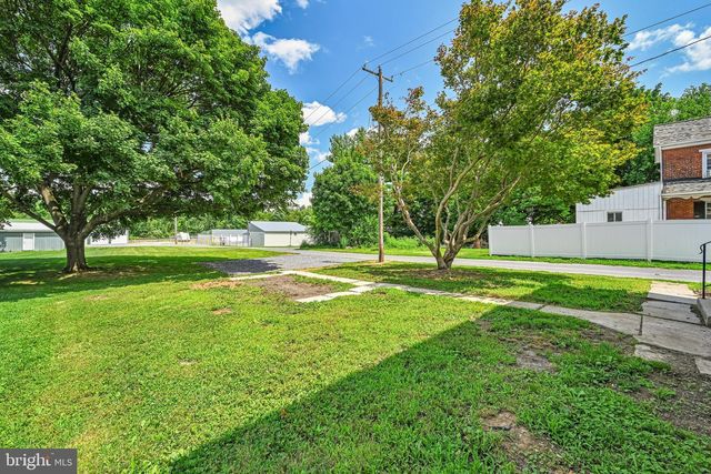 124 N SHERIDAN RD, Newmanstown, PA 17073