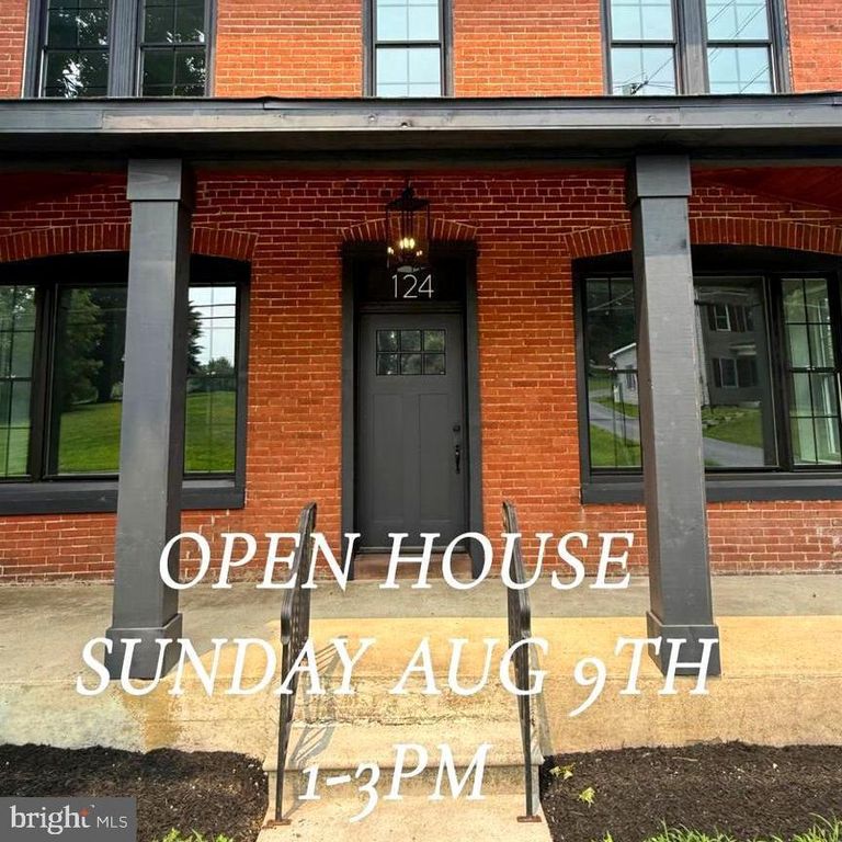 124 N SHERIDAN RD, Newmanstown, PA 17073