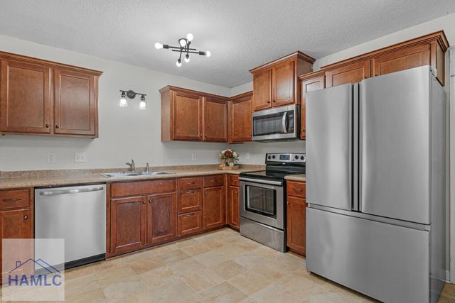 120 Grandview Drive, Hinesville, GA 31313