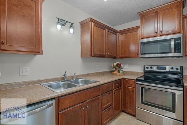120 Grandview Drive, Hinesville, GA 31313