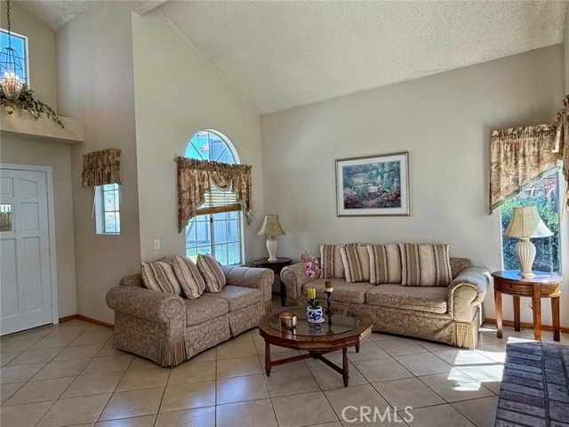 2699 Annapolis, San Bernardino, CA 92408