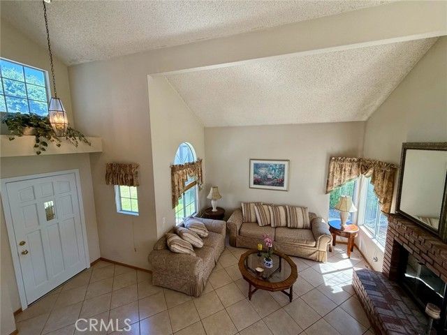 2699 Annapolis, San Bernardino, CA 92408