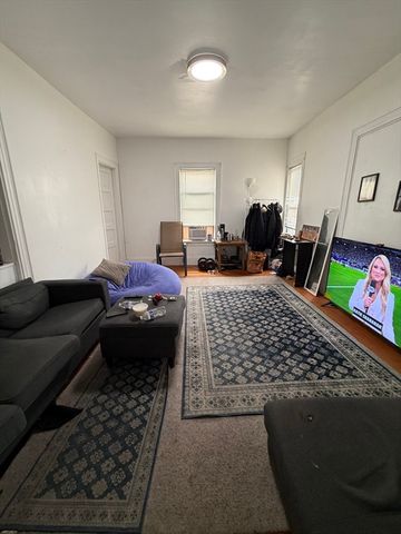 26 Brook St 2, Quincy, MA 02170