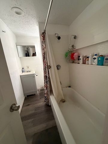 26 Brook St 2, Quincy, MA 02170