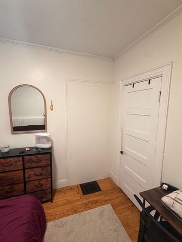 26 Brook St 2, Quincy, MA 02170