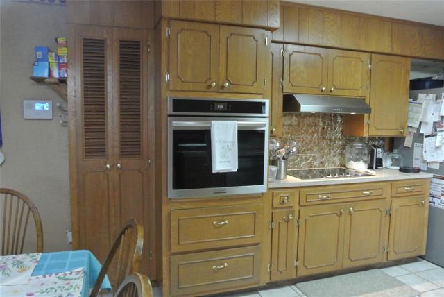 8125 Laurie Lane Lane, Lumberton, TX 77657