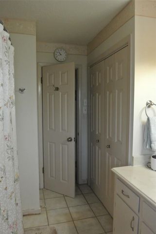 8125 Laurie Lane Lane, Lumberton, TX 77657