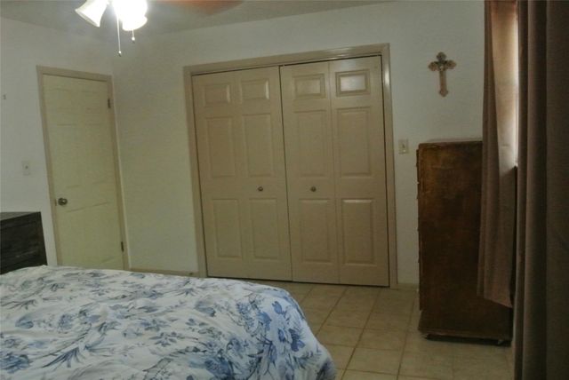 8125 Laurie Lane Lane, Lumberton, TX 77657