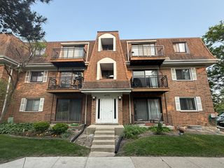4170 Cove Lane 2B, Glenview, IL 60025