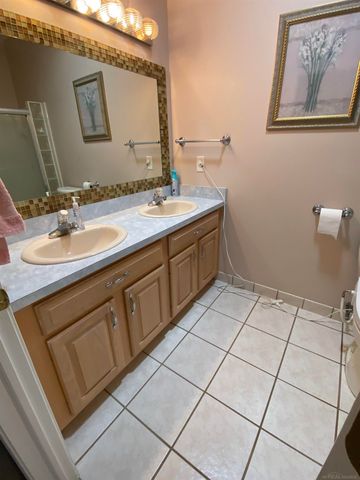 52590 North Avenue, Macomb, MI 48042