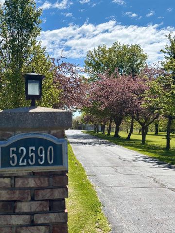 52590 North Avenue, Macomb, MI 48042