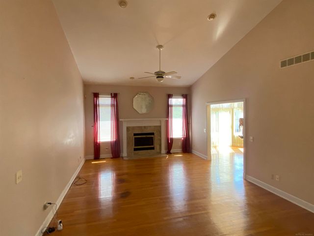 52590 North Avenue, Macomb, MI 48042