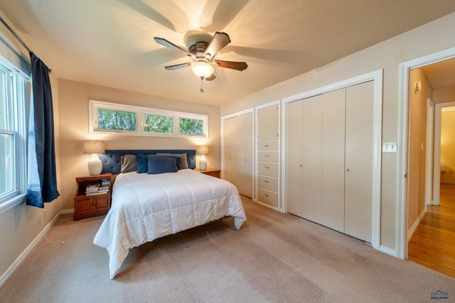 1614 SPACE AVE, Rapid City, SD 57701