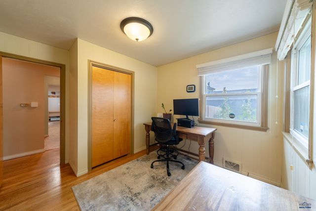 1614 SPACE AVE, Rapid City, SD 57701