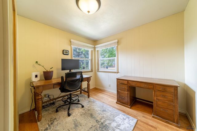 1614 SPACE AVE, Rapid City, SD 57701