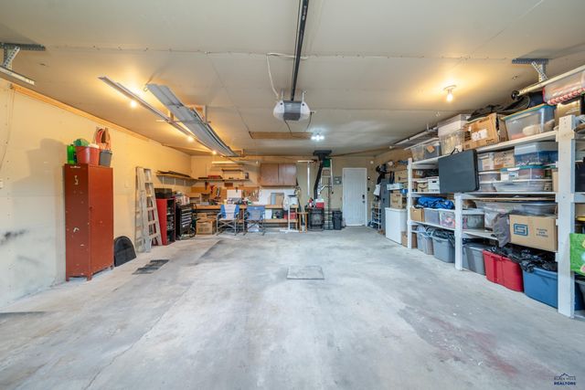 1614 SPACE AVE, Rapid City, SD 57701
