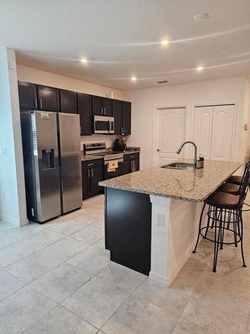 582 SW Sea Holly Terrace, Port St Lucie, FL 34984