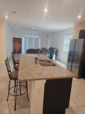 582 SW Sea Holly Terrace, Port St Lucie, FL 34984
