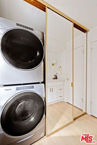 207 S Oakland Avenue A, Pasadena, CA 91101