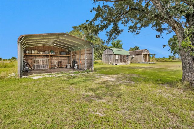 8908 County Road 279, Bedias, TX 77831