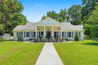 205 CHURCH ST, Somerville, TN 38068