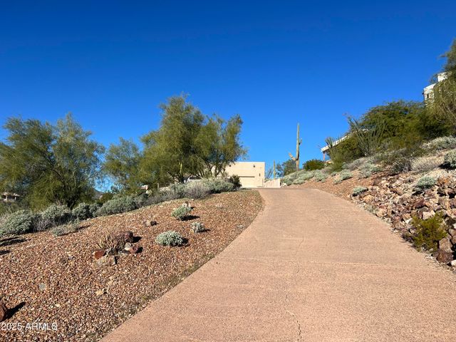 16648 N BOULDER Drive, Fountain Hills, AZ 85268